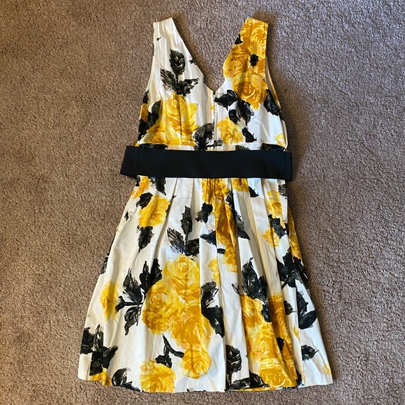 Corey P. Dress 🌻 - Picture 4 of 4